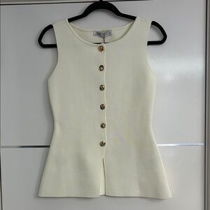 Zara Cream Sleeveless Button-Front Blouse